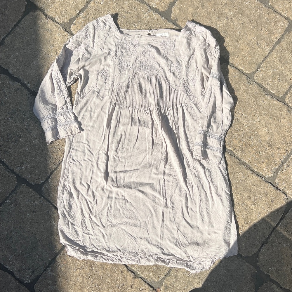 Wilfred Soft Gray Embroidered Top